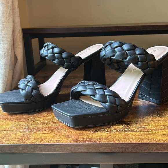 SINCERELY JULES Braided Heels - Picture 3 of 6